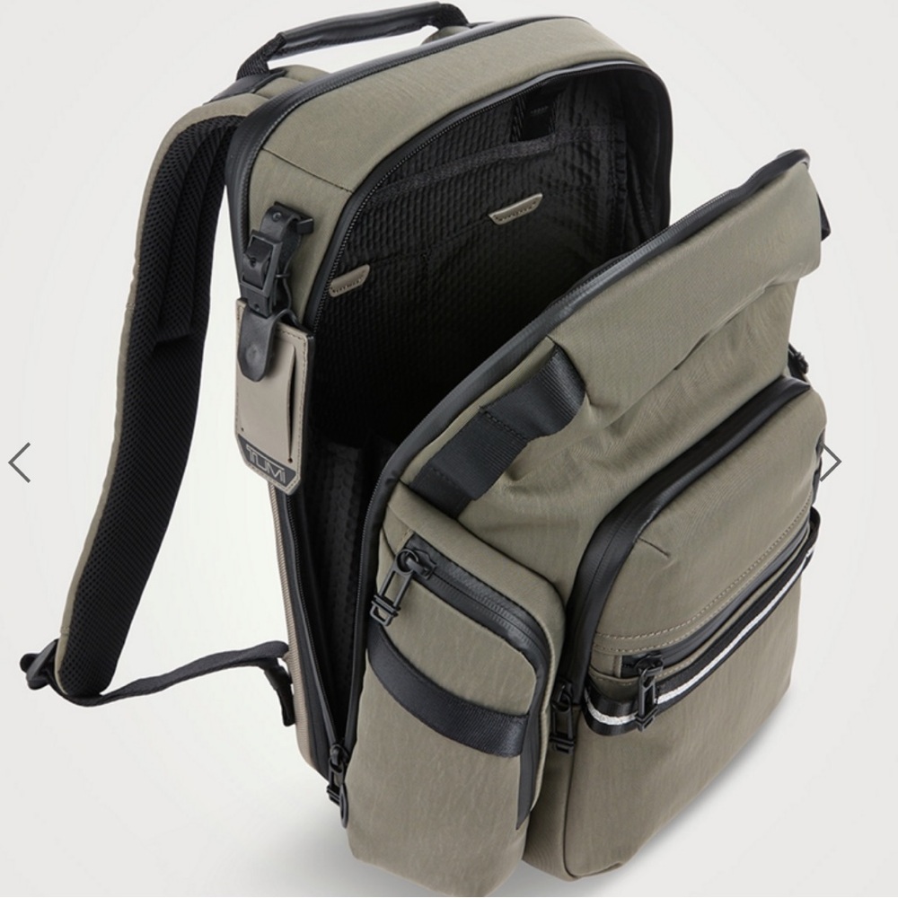 Tumi Navigation Backpack - Picture 3 of 13